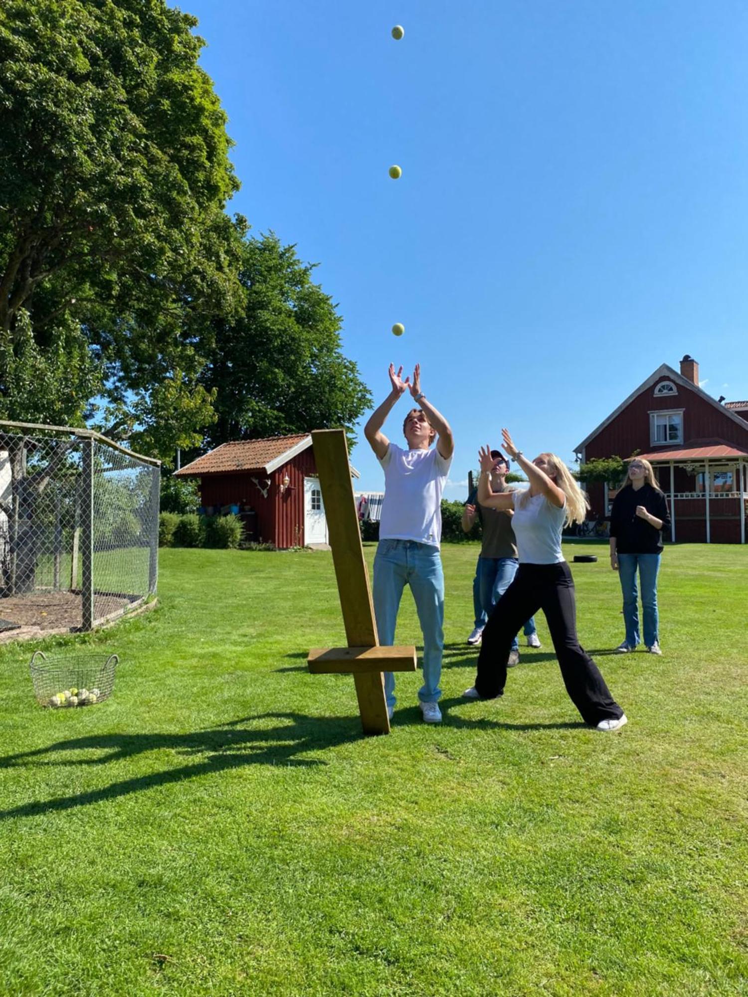 Aeventyrsgardens Vandrarhem, Kinnekulle Källby 외부 사진