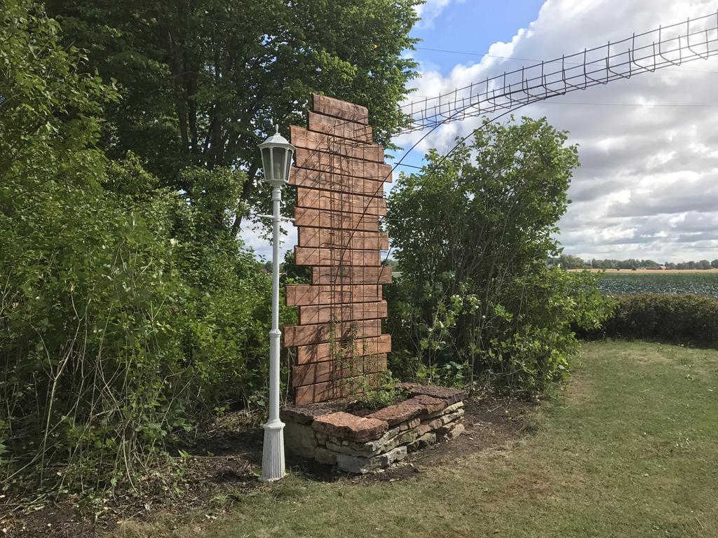 Aeventyrsgardens Vandrarhem, Kinnekulle Källby 외부 사진